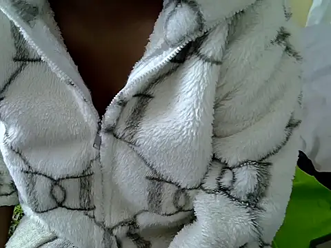 prettylacey3 online show from July 2026 06:44:02 AM