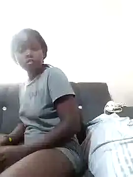 Sweetcecie01 online show from January 2025 09:03:01 AM