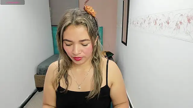 ArielleJones online show from December 2024 11:37:02 AM