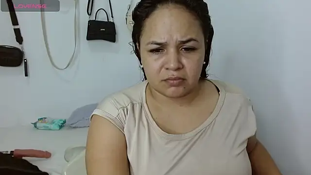 alinsonhot29 online show from May 2026 12:04:01 AM