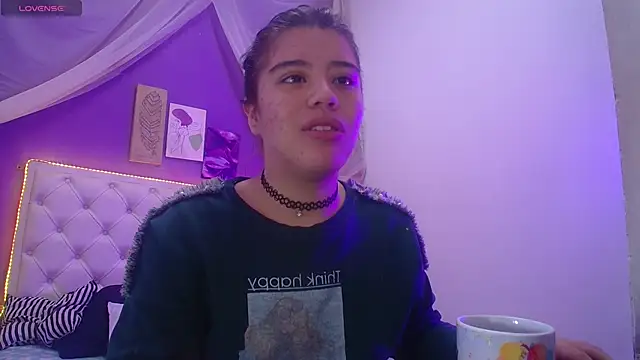 Snapshot of Ingrid_Casas chatting on December 2024 10:52:02 PM Ingrid Casas online show from December 2024 10:52:02 PM
