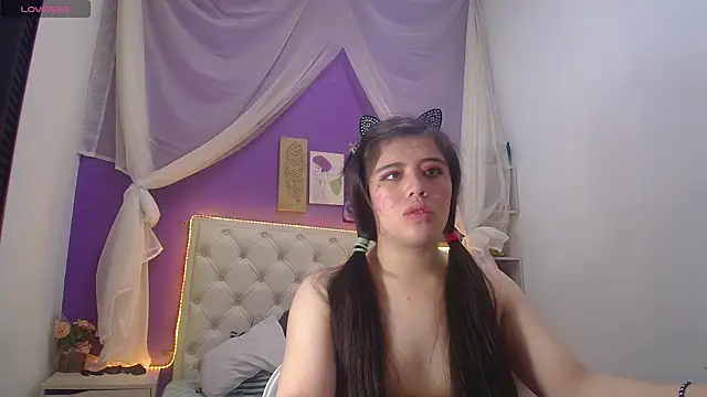 Snapshot of Ingrid_Casas chatting on December 2024 11:19:02 PM Ingrid Casas online show from December 2024 11:19:02 PM