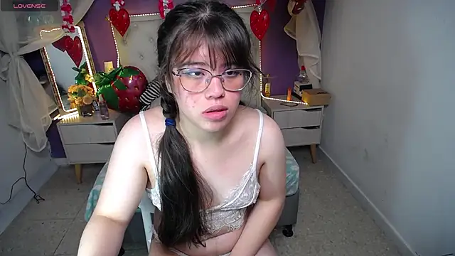 Snapshot of Ingrid_Casas chatting on February 2025 02:51:02 AM Ingrid Casas online show from February 2025 02:51:02 AM