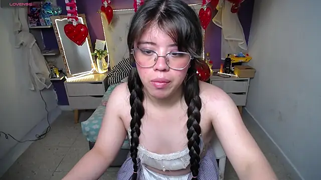 Snapshot of Ingrid_Casas chatting on February 2025 03:01:02 AM Ingrid Casas online show from February 2025 03:01:02 AM