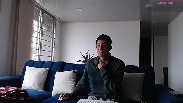 Snapshot of ashely_ryan24 chatting on March 2025 12:50:02 PM ashely ryan24 online show from March 2025 12:50:02 PM