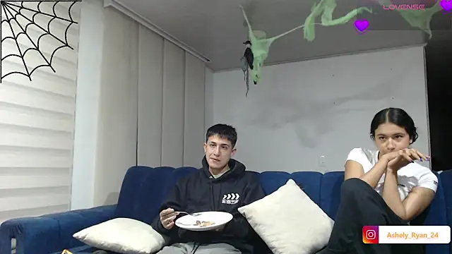 Snapshot of ashely_ryan24 chatting on October 2025 10:52:01 PM ashely ryan24 online show from October 2025 10:52:01 PM