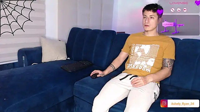 Snapshot of ashely_ryan24 chatting on October 2025 10:45:02 PM ashely ryan24 online show from October 2025 10:45:02 PM