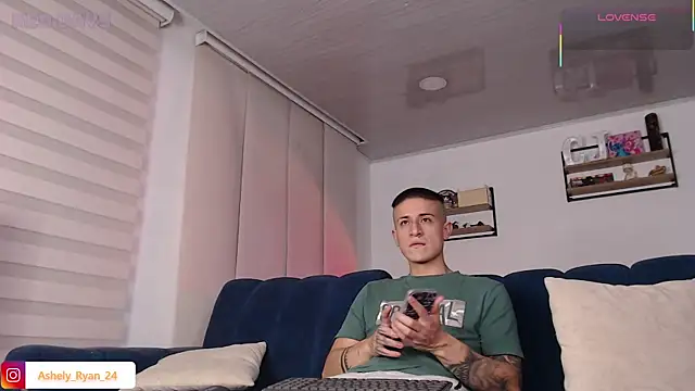 ashely ryan24 online show from June 2026 12:32:01 AM