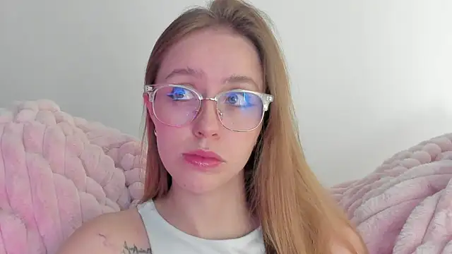 Snapshot of SofiaGc chatting on February 2025 02:49:02 AM SofiaGc online show from February 2025 02:49:02 AM