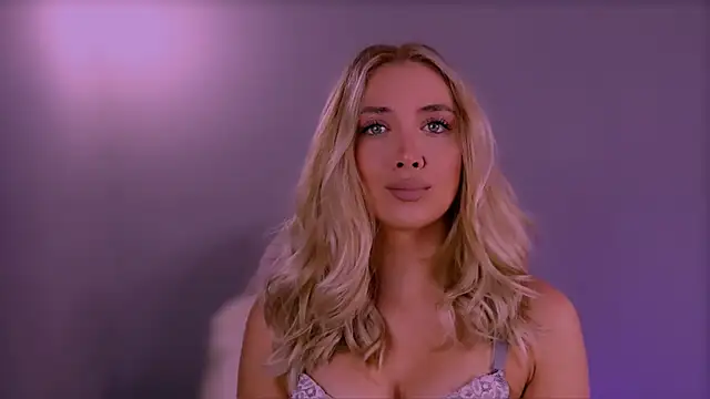 Snapshot of Jessielle chatting on October 2025 06:16:02 PM Jessielle online show from October 2025 06:16:02 PM