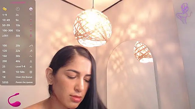 Snapshot of Thayssa_ross chatting on December 2025 02:34:01 PM Thayssa ross online show from December 2025 02:34:01 PM