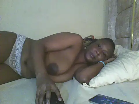 Snapshot of Sweet-beanca chatting on July 2026 04:15:02 PM Sweet-beanca online show from July 2026 04:15:02 PM