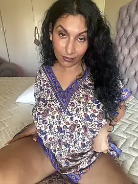 Snapshot of Indianbutter11 chatting on December 2024 10:39:02 AM Indianbutter11 online show from December 2024 10:39:02 AM