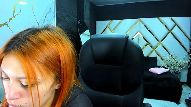 Emmily Walker online show from November 2025 02:56:02 AM