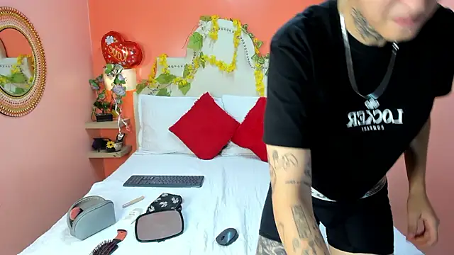 Snapshot of Ethan_lennox chatting on March 2026 09:29:01 PM Ethan lennox online show from March 2026 09:29:01 PM