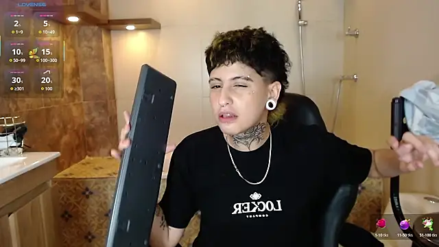 Snapshot of Ethan_lennox chatting on March 2026 09:21:02 PM Ethan lennox online show from March 2026 09:21:02 PM