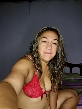 Snapshot of kitty_84 chatting on December 2024 09:20:02 AM kitty 84 online show from December 2024 09:20:02 AM