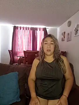 Snapshot of kitty_84 chatting on February 2025 01:51:02 PM kitty 84 online show from February 2025 01:51:02 PM