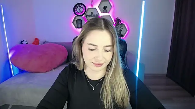 SabrinViolet online show from October 2025 08:12:01 AM