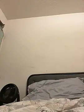 Snapshot of prettlovely14 chatting on October 2025 06:27:02 PM prettlovely14 online show from October 2025 06:27:02 PM