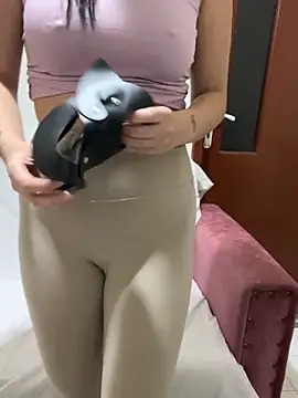 Snapshot of gizemseks chatting on November 2025 06:23:01 AM gizemseks online show from November 2025 06:23:01 AM