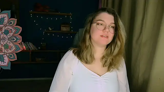 VioletteWay online show from December 2025 03:50:01 PM