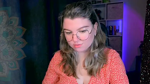 VioletteWay online show from August 2026 03:21:02 PM