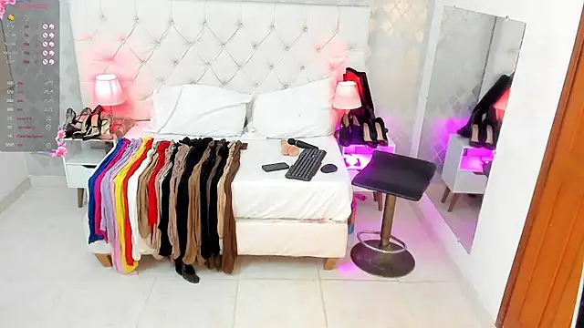 Snapshot of Sara_Gomez chatting on January 2025 03:33:02 AM Sara Gomez online show from January 2025 03:33:02 AM