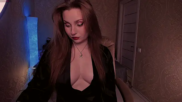 Eesmaaarrr online show from December 2025 11:24:02 PM