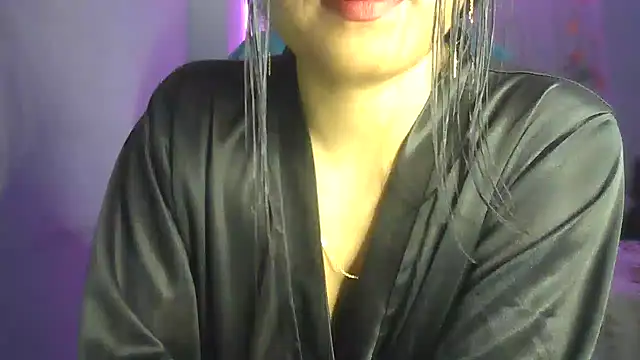 Queenhimanshi online show from February 2025 09:13:01 PM