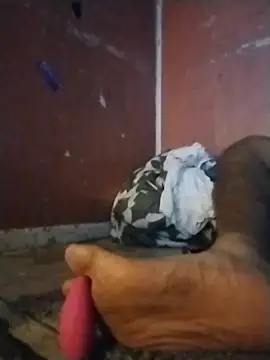 Snapshot of brownfeet chatting on February 2025 05:04:02 AM brownfeet online show from February 2025 05:04:02 AM