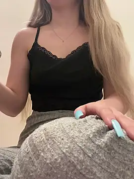 Holly-Glamour online show from March 2025 05:54:01 AM