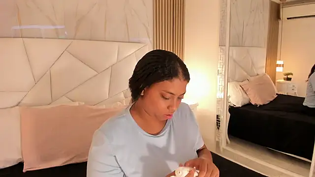 Snapshot of belacampbell chatting on June 2026 05:19:02 AM belacampbell online show from June 2026 05:19:02 AM