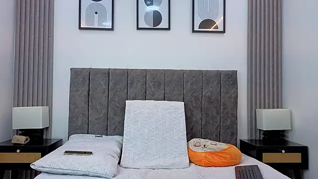 Luciana Ortiz1 online show from February 2026 12:44:02 PM