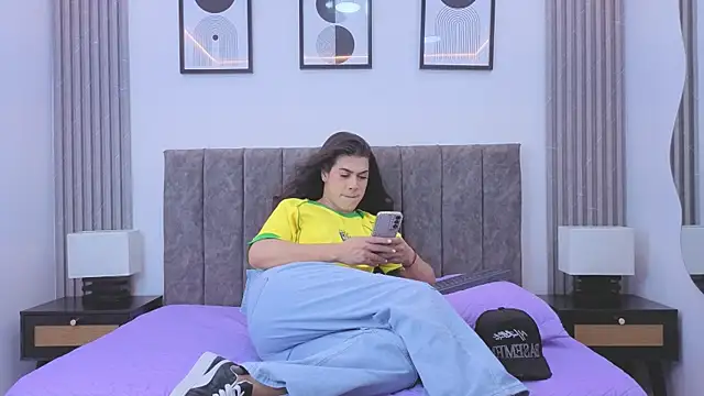 Luciana Ortiz1 online show from June 2026 07:35:01 PM