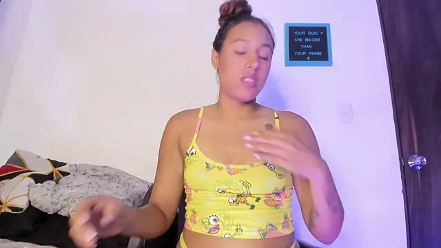 Snapshot of katia__dann chatting on October 2025 04:25:02 PM katia dann online show from October 2025 04:25:02 PM