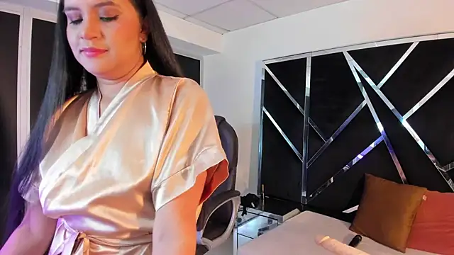 Ivanna18 x online show from October 2025 03:17:01 AM