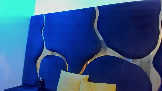 Ivanna18 x online show from October 2025 03:41:02 AM