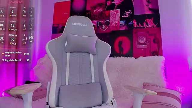 Snapshot of Kate_Burleskk chatting on March 2025 05:42:01 AM Kate Burleskk online show from March 2025 05:42:01 AM