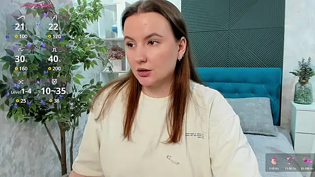 Snapshot of FeralPeach chatting on February 2025 10:44:02 AM FeralPeach online show from February 2025 10:44:02 AM