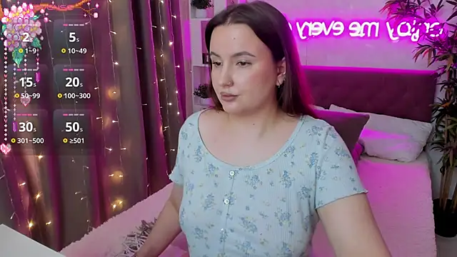 Snapshot of FeralPeach chatting on February 2025 09:53:02 AM FeralPeach online show from February 2025 09:53:02 AM