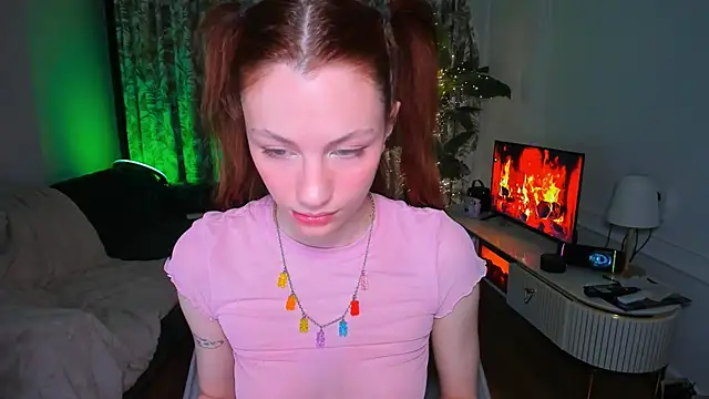 Alyssa Smitt online show from January 2026 11:18:01 PM