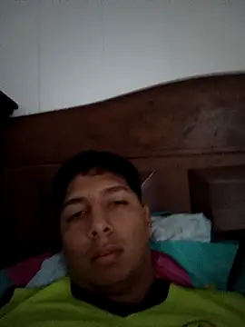Caluis06 online show from May 2026 04:04:02 PM