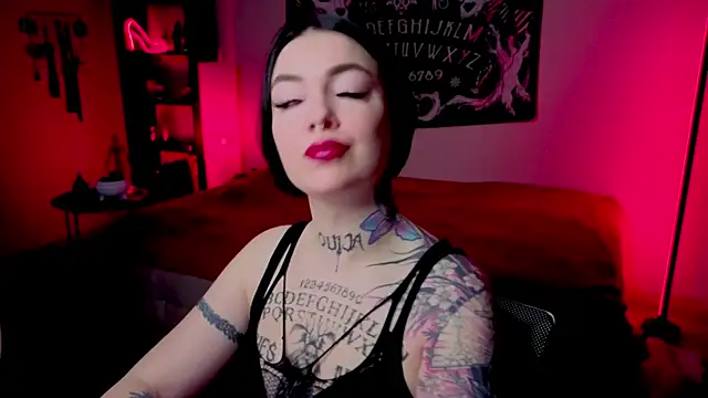 Magic Allie online show from May 2026 07:33:01 PM