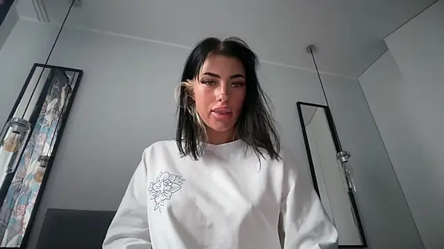 Snapshot of Marakuia054 chatting on December 2025 08:20:02 AM Marakuia054 online show from December 2025 08:20:02 AM