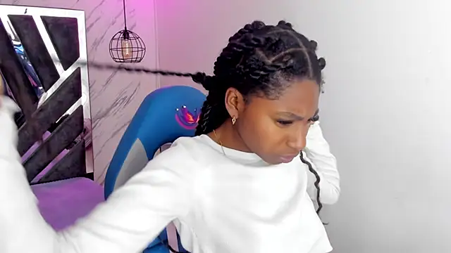 Queen perla  online show from October 2025 12:04:02 PM