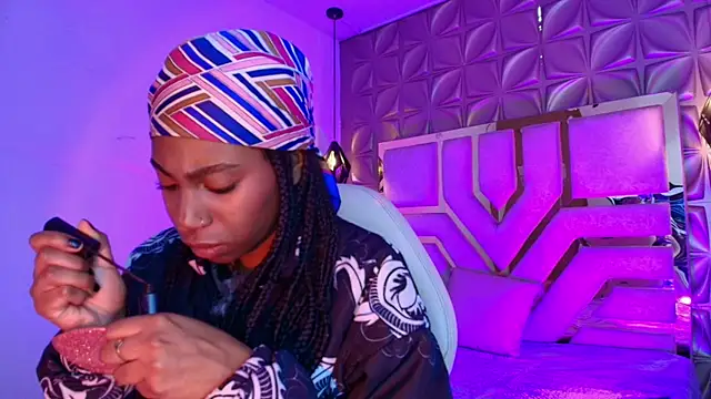 Queen perla  online show from April 2026 12:29:02 PM