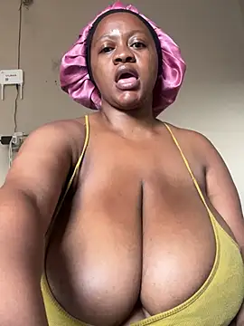 Snapshot of Chubbykarisma27 chatting on February 2025 02:13:01 PM Chubbykarisma27 online show from February 2025 02:13:01 PM