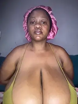 Snapshot of Chubbykarisma27 chatting on October 2025 07:20:01 AM Chubbykarisma27 online show from October 2025 07:20:01 AM