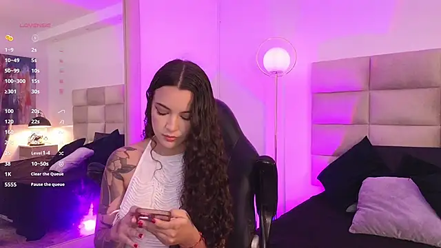 Snapshot of mssjulia chatting on December 2024 09:06:01 PM mssjulia online show from December 2024 09:06:01 PM